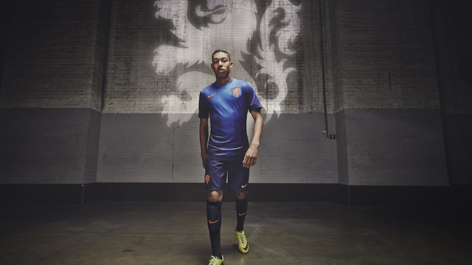 佩德里一锤定音，勒沃库森惊险破里记